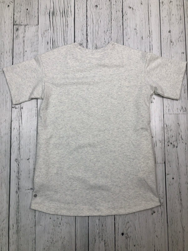 Athleta girl grey t-shirt - Hers 8