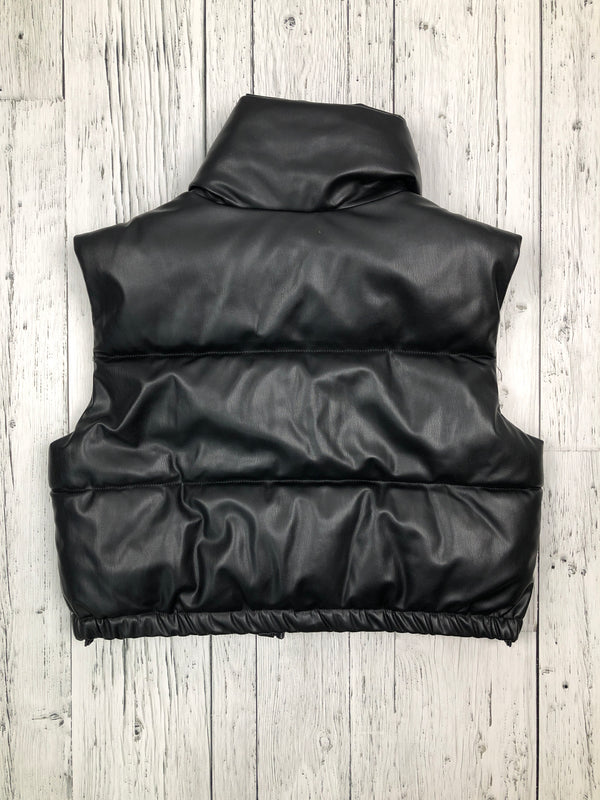 Zara black puffer vest - Hers M