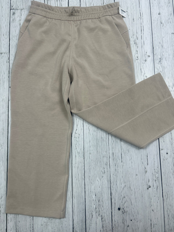 lululemon tan crop pants - Hers 8