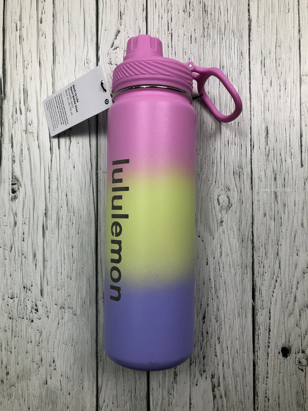 lululemon coloured water bottle - Hers