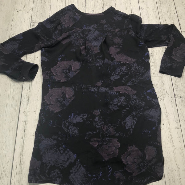 Wilfred Aritzia black and purple floral shirt - Hers M