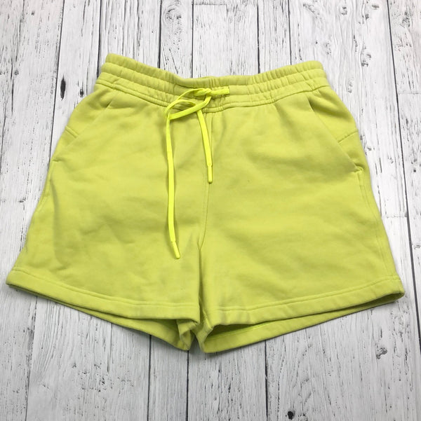 lululemon yellow shorts - Hers S/4