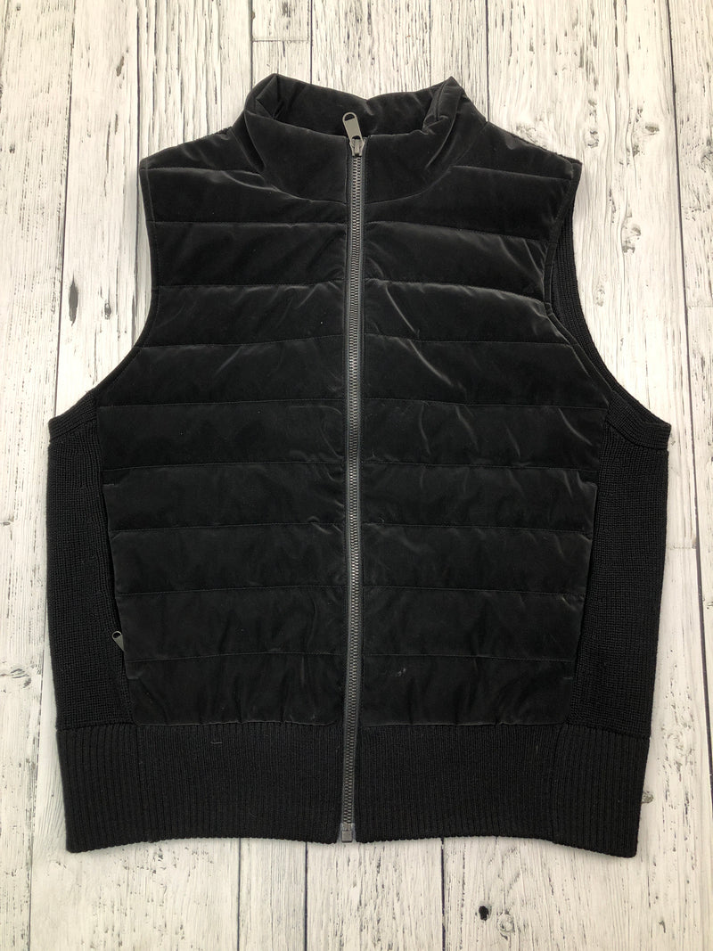 Athleta black vest - Hers M