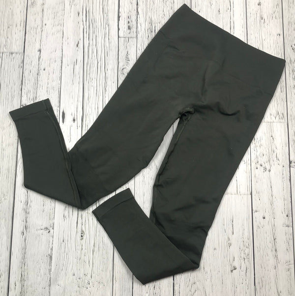 lululemon black pants - Hers 10 – SproutzUturn