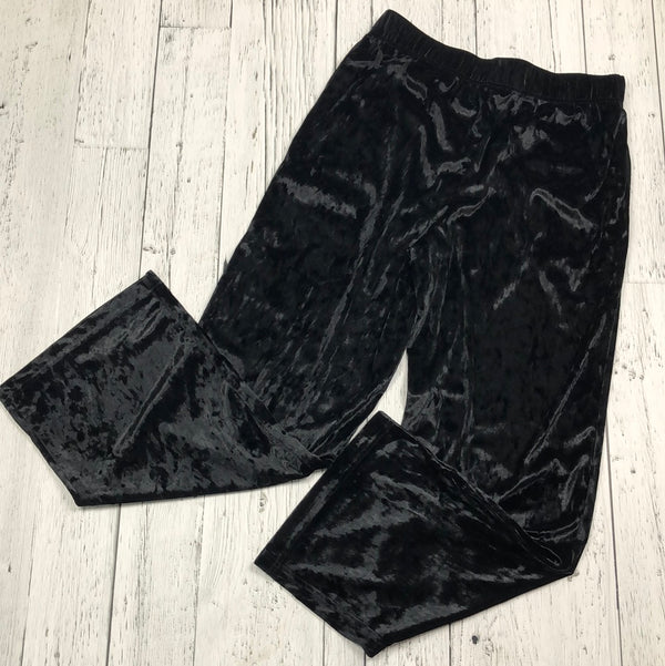 Fabletics black velour wide leg pants - Hers M