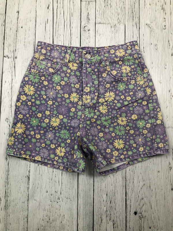 Zara high waisted purple floral denim shorts - Hers S/4