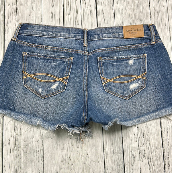 Abercrombie & Fitch blue distressed jean shorts - Hers S/26
