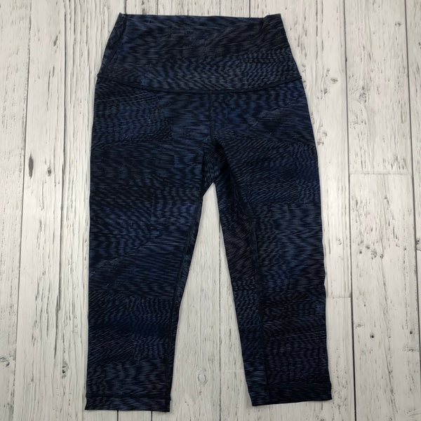 lululemon Blue/Black Stripes Cropped Leggings - Hers 4