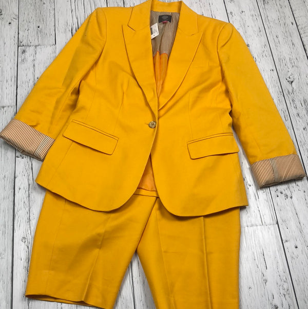 Vince Camuto yellow suit - Hers 4