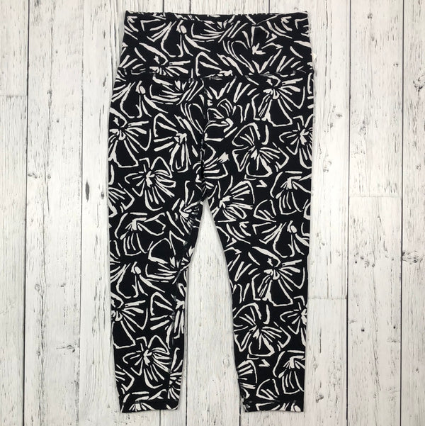 Athleta black white patterned capris - Hers L