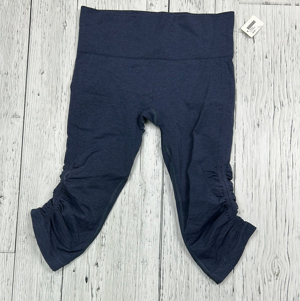lululemon blue compression crop leggings - Hers 6