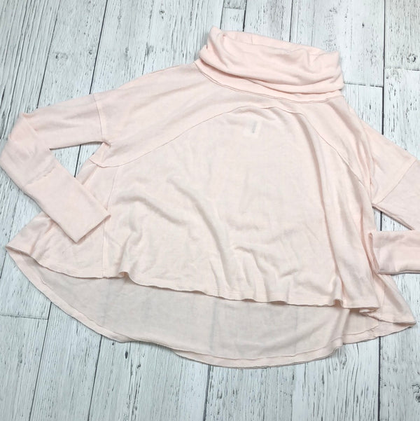 We The Free pink turtle neck sweater - Hers XS