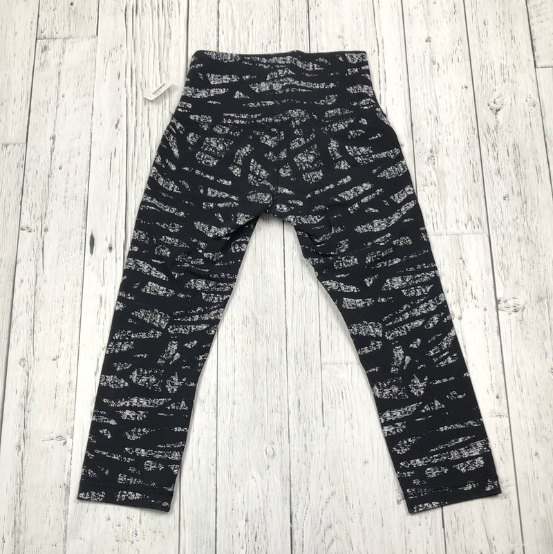 Lululemon black and white patterned leggings - Hers 6