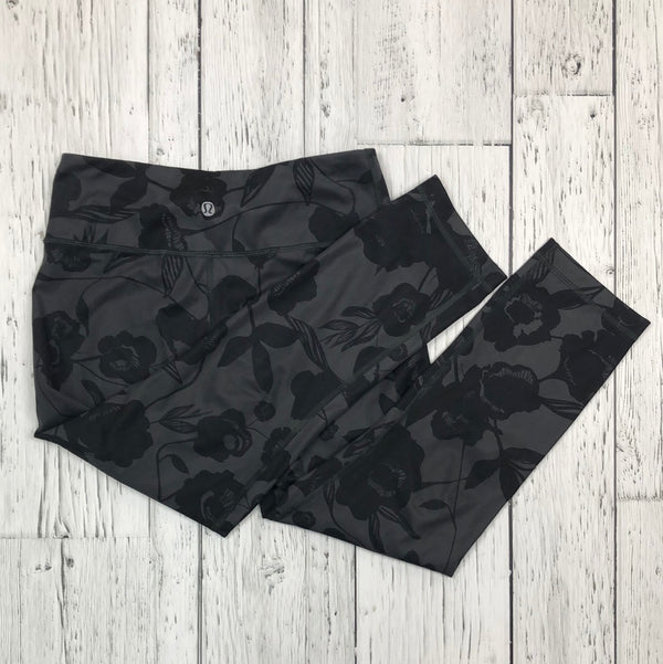 lululemon grey/black floral capri leggings - Hers 4