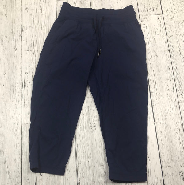 Blue lululemon blue crop pants