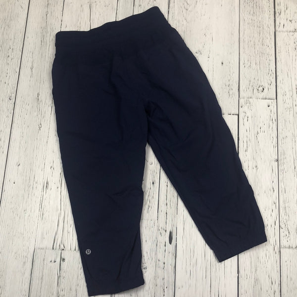 Blue lululemon blue crop pants