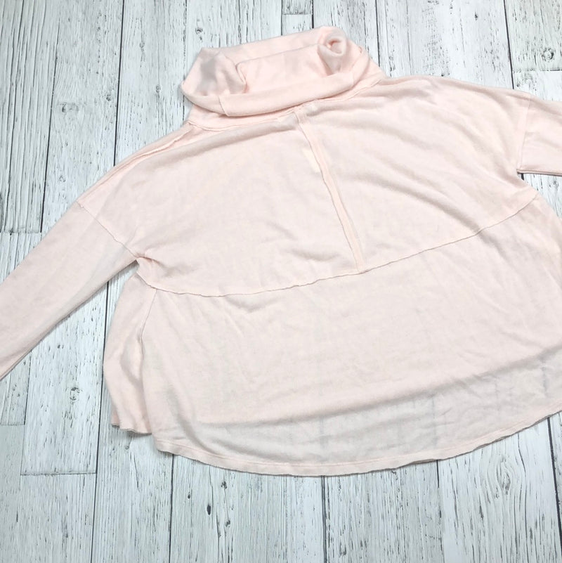 We The Free pink turtle neck sweater - Hers XS